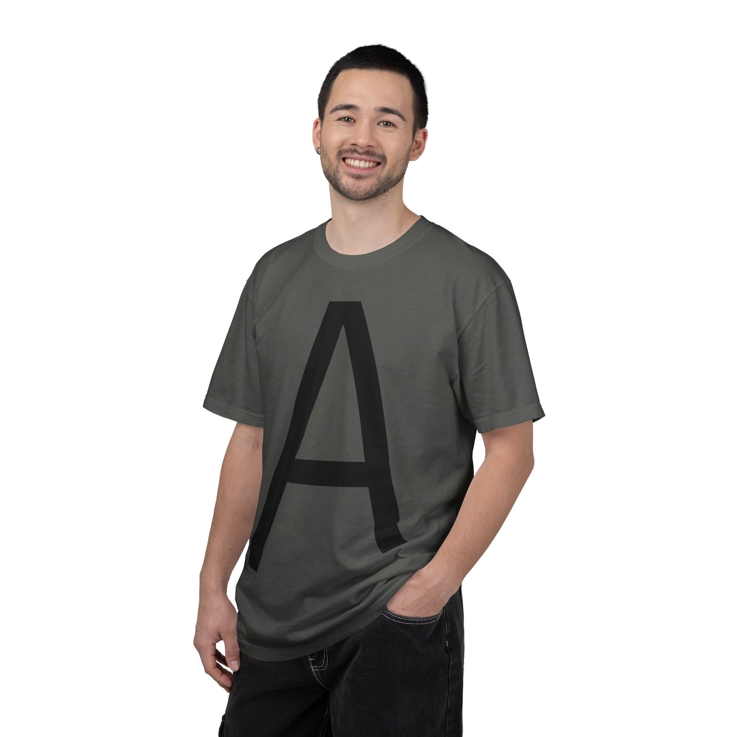 חולצת טי אות A בעיצוב מינימליסטי - Monogram T-Shirt | אלרון פרינט