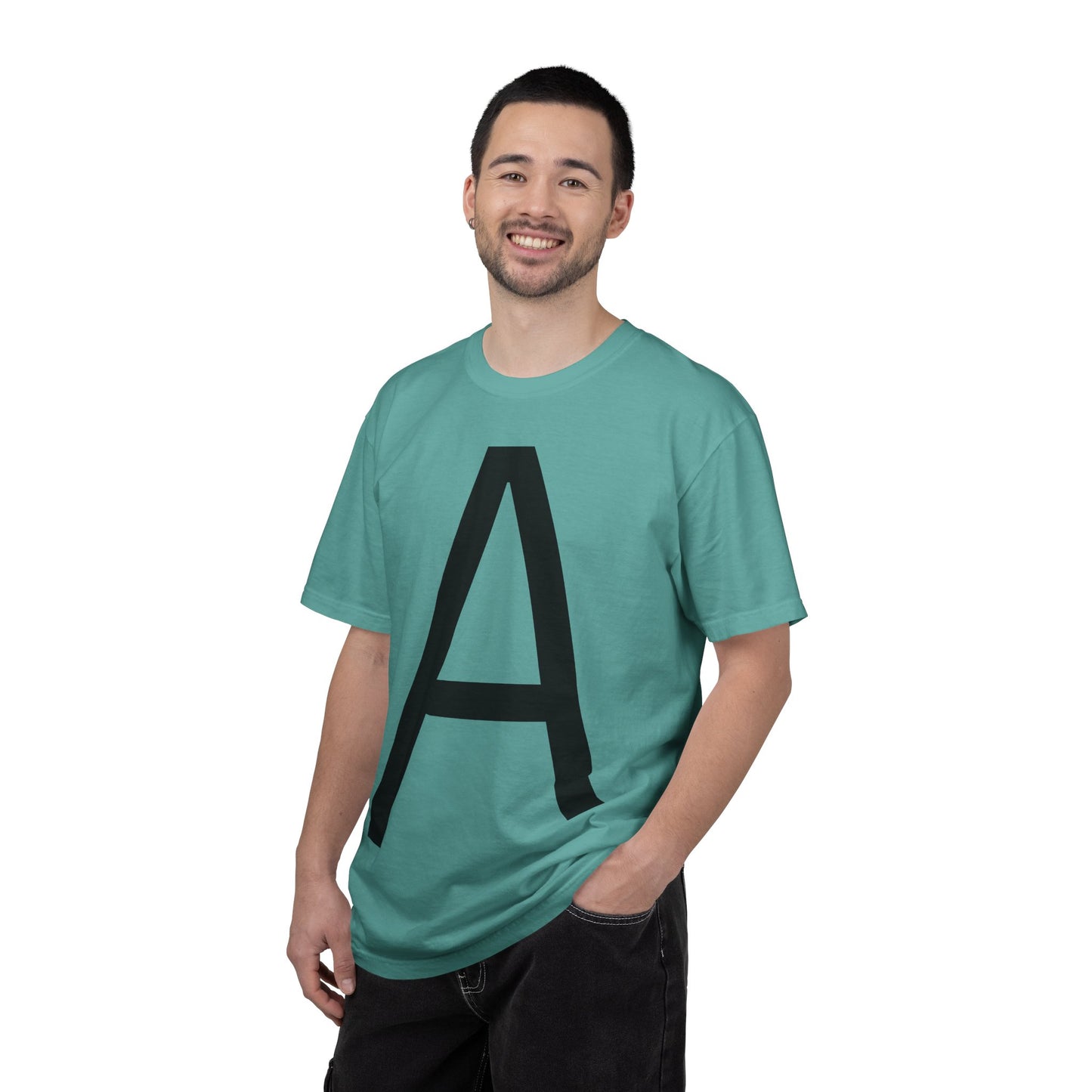 חולצת טי אות A בעיצוב מינימליסטי - Monogram T-Shirt | אלרון פרינט